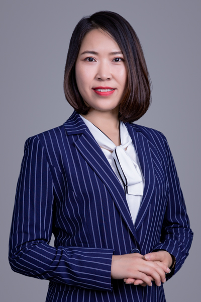 姜春梅主任律师.jpg