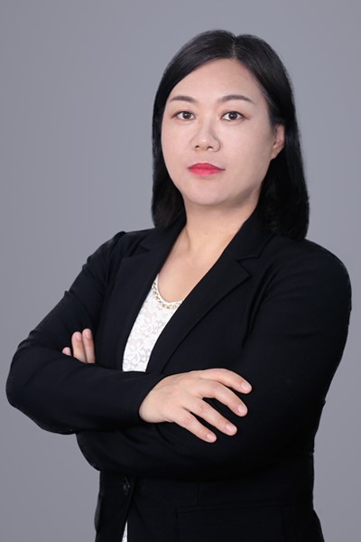 张萍主任律师.jpg